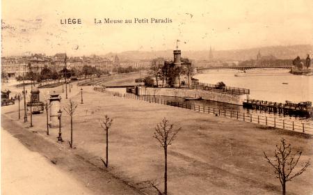 LIEGE La Meuse au Petit Paradis.