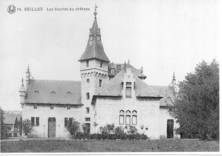 SEILLES: les écuries du chateau.